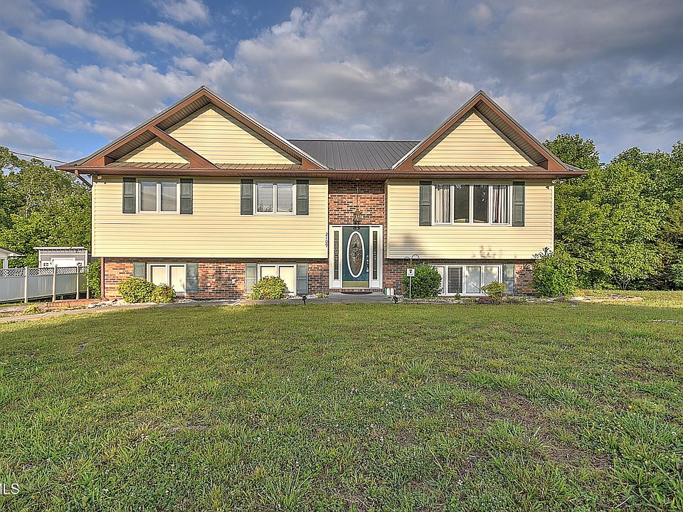 1st image of 2109 Faulk Ln