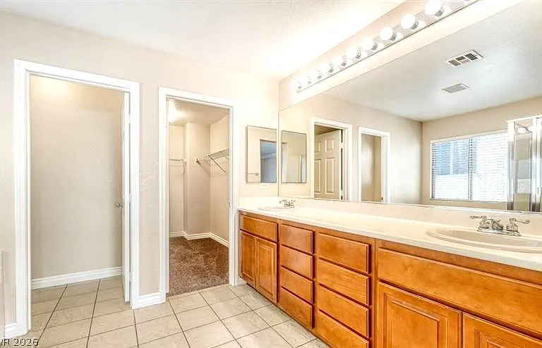 5565 Golden Palms Ct — Photo 21