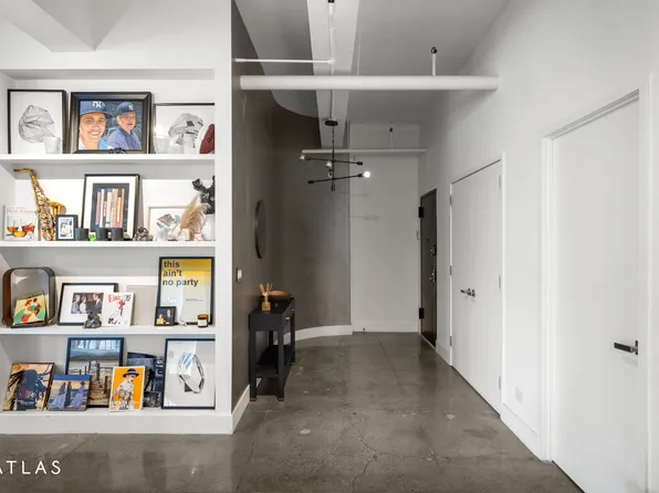 360 West 36th Street image 2 of 19