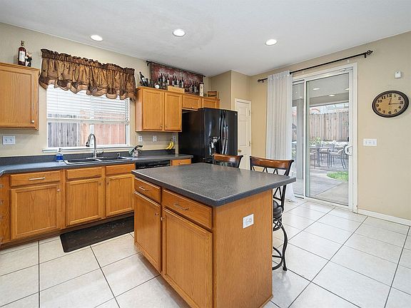 4th image of 4400 Winje Dr