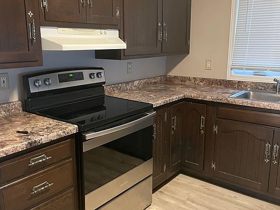 New stainless steel stove