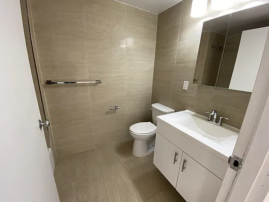 Rented by MySpaceNYC | media 26