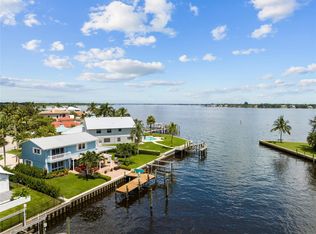 24 SW Riverway Blvd, Palm City, FL 34990