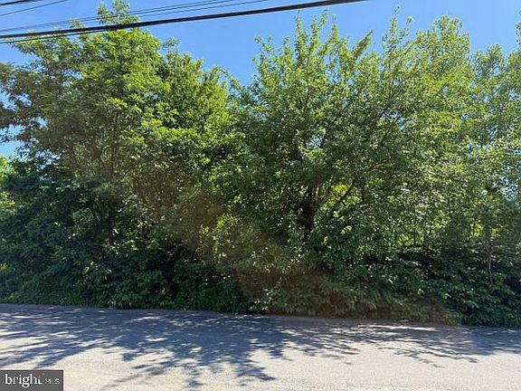 3rd image of 0 Hartel Ave