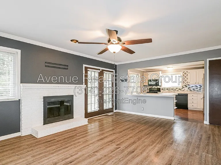 705 Wickerleigh Ter — Photo 2