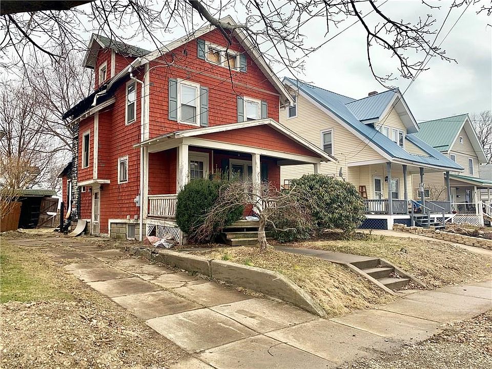 2nd image of 2214 Willow St