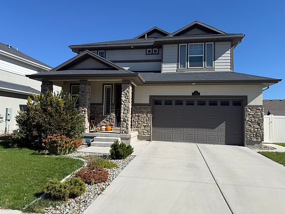 3rd image of 2544 N Wallace Way