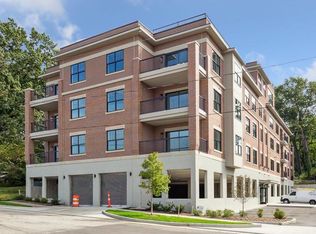 1740 E South Bend Ave #403, South Bend, IN 46635
