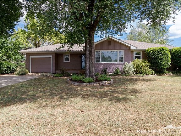 2nd image of 2350 S Hunt Ln
