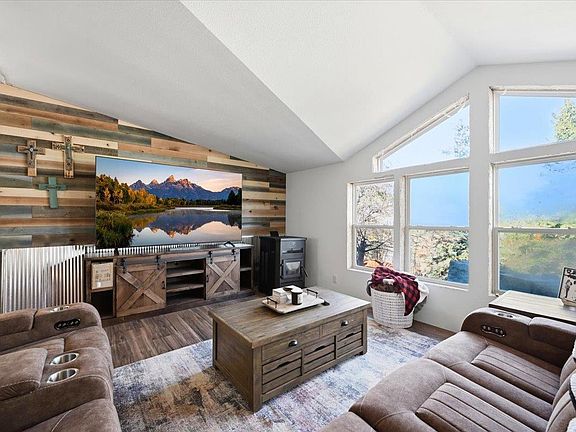 3rd image of 12041 Crook City Rd