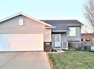 5605 W Teem St, Sioux Falls, SD 57107