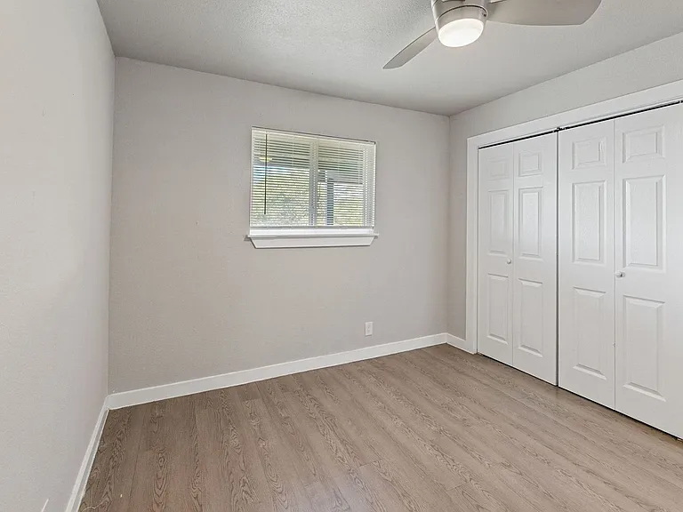 6812 S Congress Ave — Photo 52