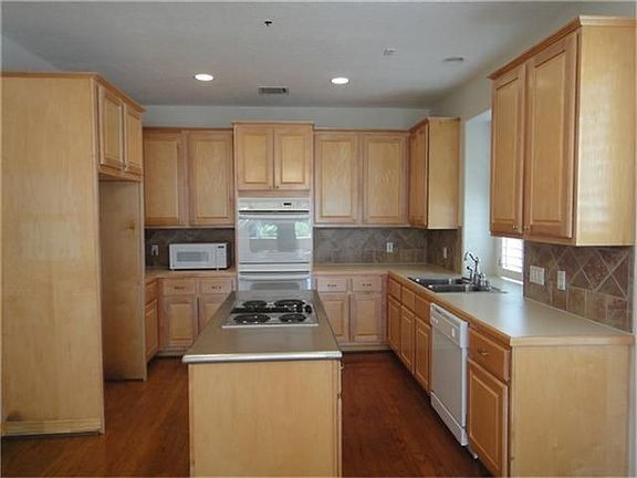 2nd image of 8222 Scenic Shore Ct