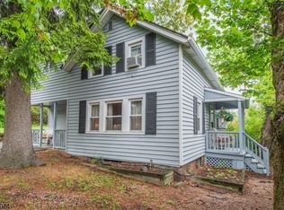 4 Ridge Rd, Little Falls, NJ 07424