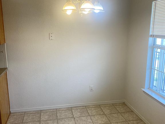 5th image of 2812 Leroy Cir #C