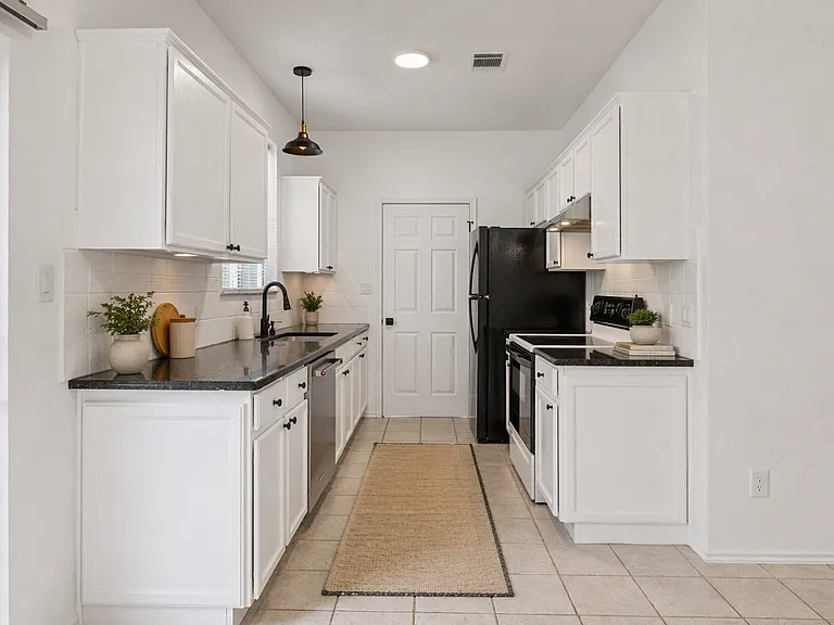 4501 Whispering Valley Dr #29 — Photo 4