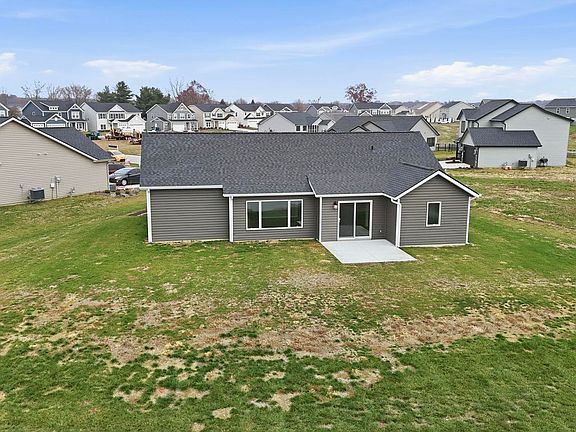 3rd image of 17155 Carrollton Ct