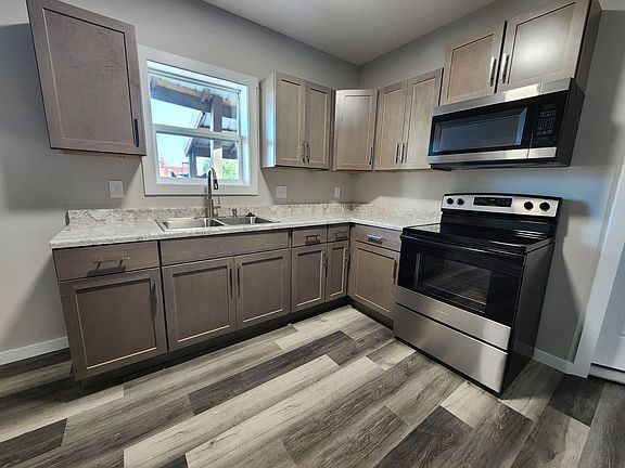 5th image of 652 S Jefferson Ave Unit A