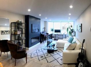 35 Green Valley Dr #502, Kitchener, ON N2P 2A5