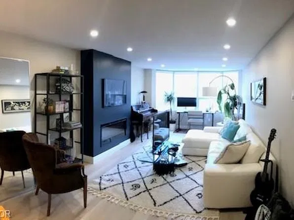 35 Green Valley Dr #502, Kitchener, ON N2P 2A5