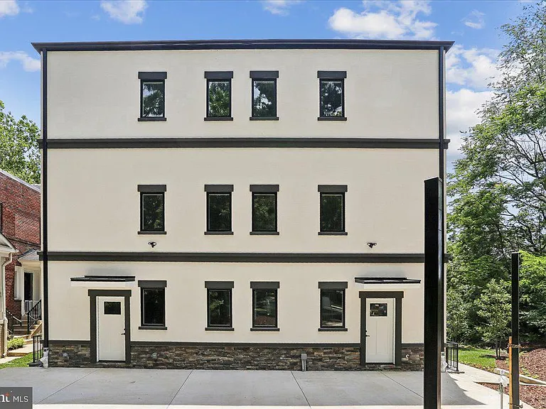 3929 Fulton St NW #A — Photo 56