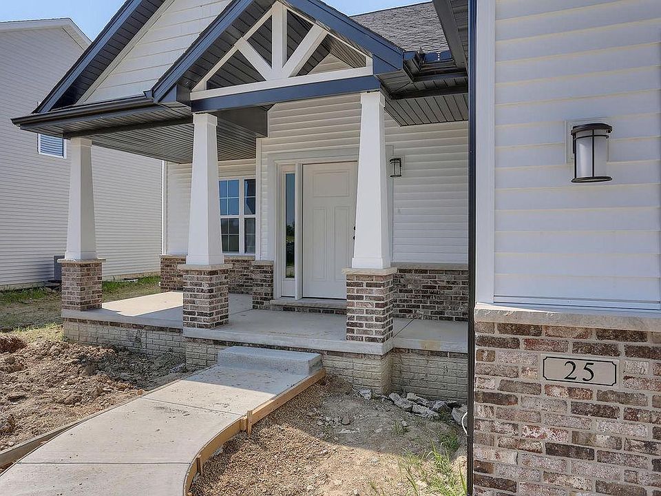 1st image of 25 Lodge Trail Dr