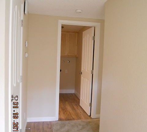5th image of 5907 Hillview Ave
