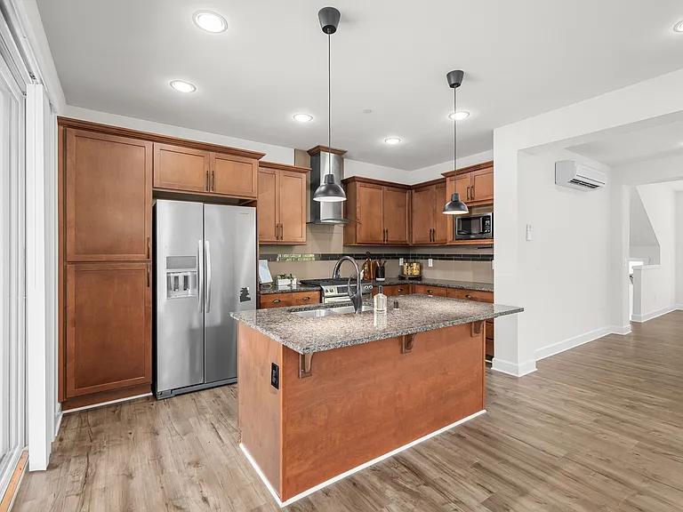 1382 Chelsea Walk NE — Photo 15