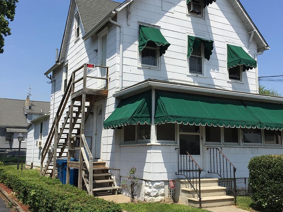 47 Norway Ave. 3rd Floor