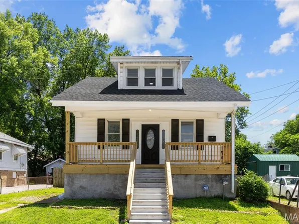 136 W Arlee Ave, Saint Louis, MO 63125