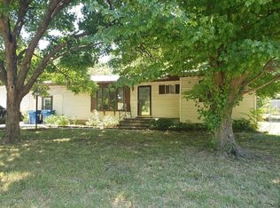 1310 S Baker Blvd, Carthage, MO 64836