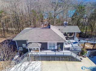 305 Boulder Trl, Gurley, AL 35748