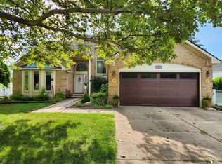 120 Avenue De Lafayette, Monroe, MI 48162