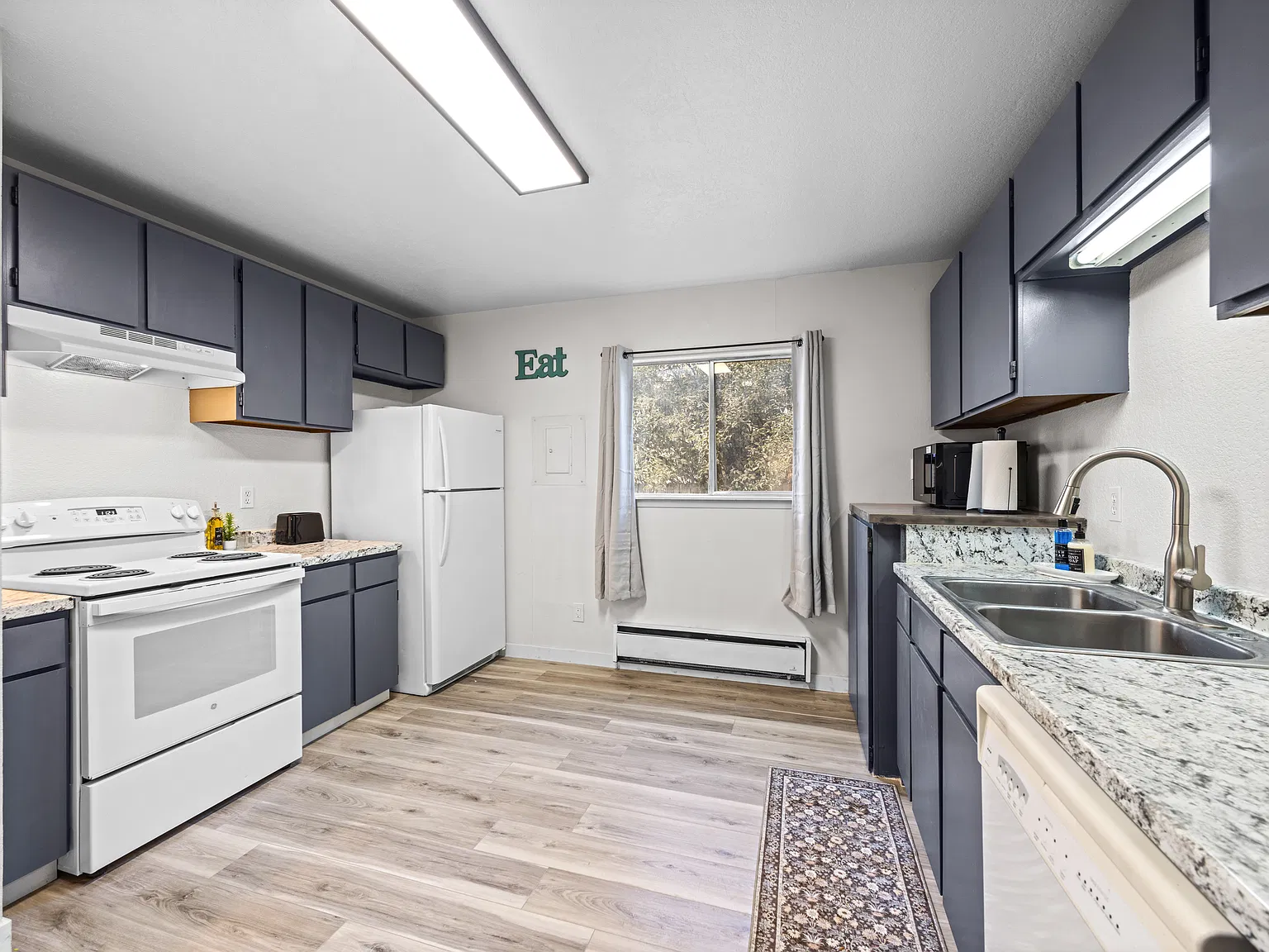 2 bed, 785 sqft, $2,750 — Photo 3