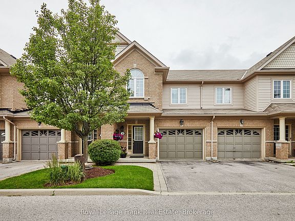2nd image of 10 Lander Cres