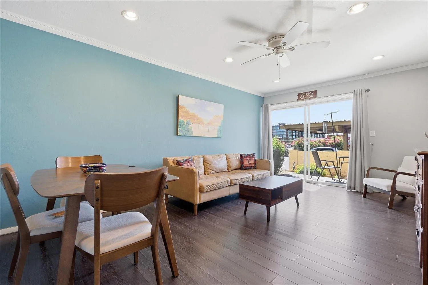 1 bed, 1.0 bath, 701 sqft, $2,200 — Photo 1