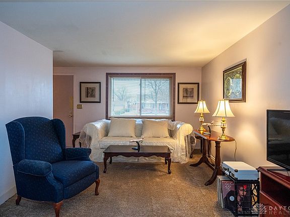 5th image of 7286 Claircrest Dr