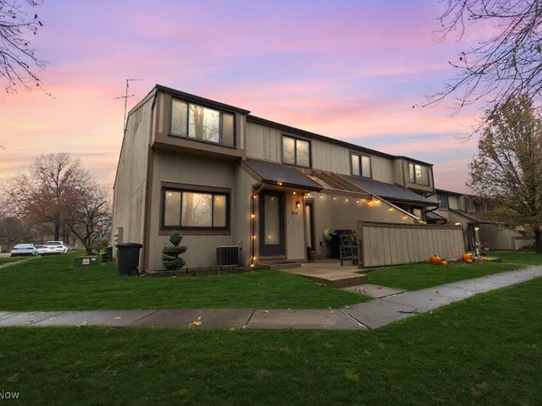 11434 Harbour Light Dr, North Royalton, OH 44133