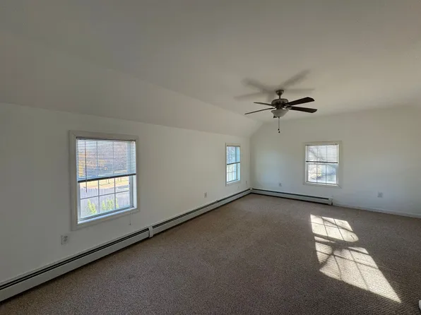 40 Gile St Unit 2, Haverhill, MA 01830