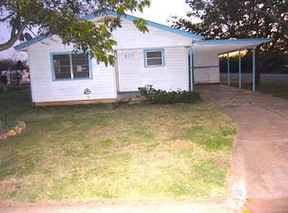 617 W 3rd St, Coleman, TX 76834