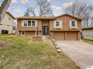 9618 Boyd Cir, Omaha, NE 68134