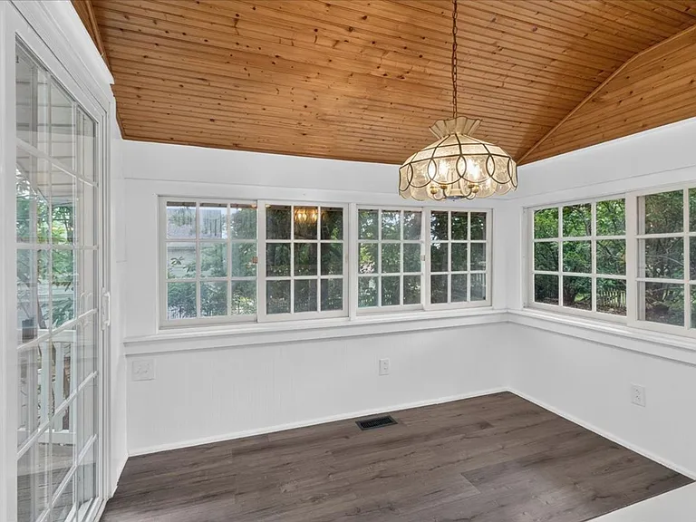 7325 Sutherland Ave — Photo 18