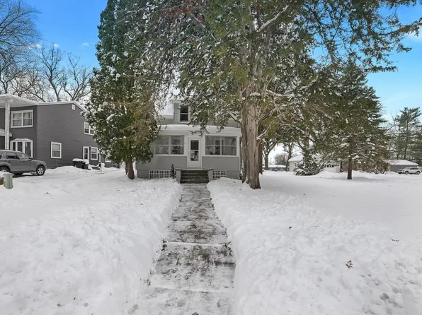 1623 Grand Blvd, Cedar Falls, IA 50613