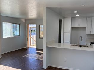 242 W Santa Cruz St #101, San Pedro, CA 90731