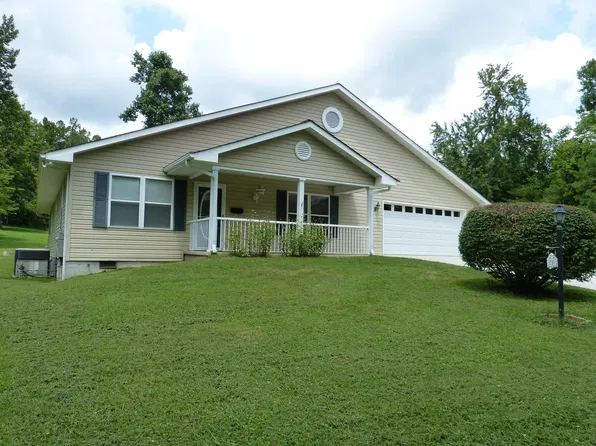 751 Yonside Dr, Sparta, TN 38583