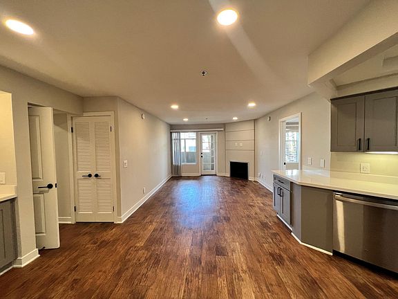 2nd image of 7671 Beverly Blvd #243