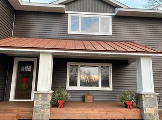 18222 Roberds Lake Blvd, Faribault, MN 55021