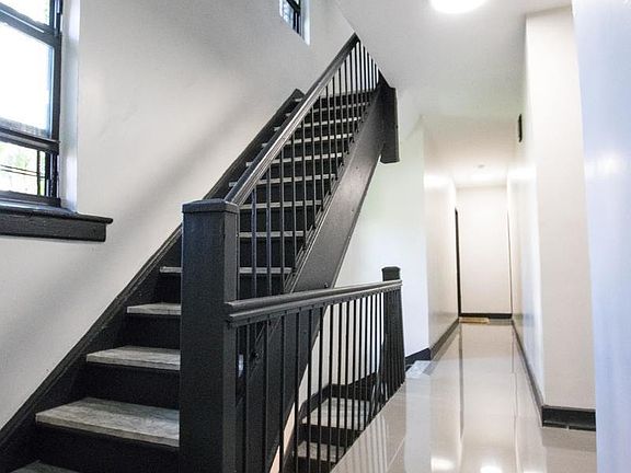 5th image of 273 W 146th St APT 16