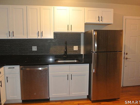 2nd image of 680 Boston Post Rd APT 26