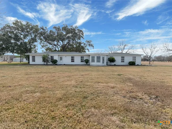 4382 Us Highway 87, Port Lavaca, TX 77979